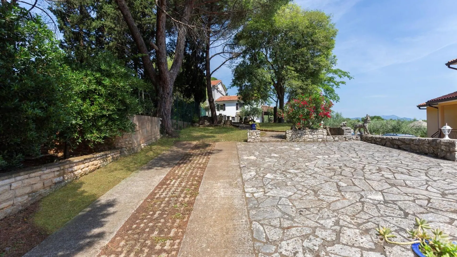 Holiday House Istria With Private Pool And Sea View Ravni